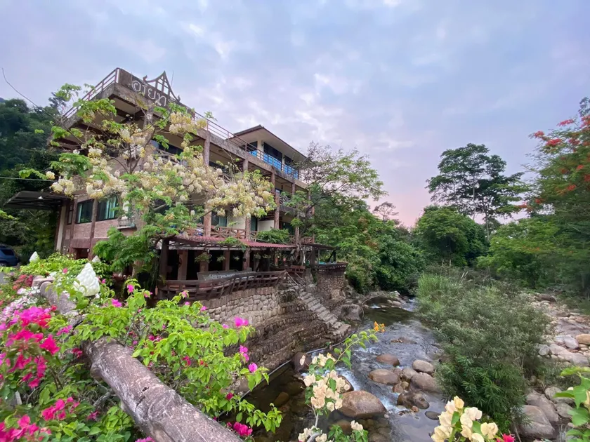 Baansuanrudee Resort - Image 1