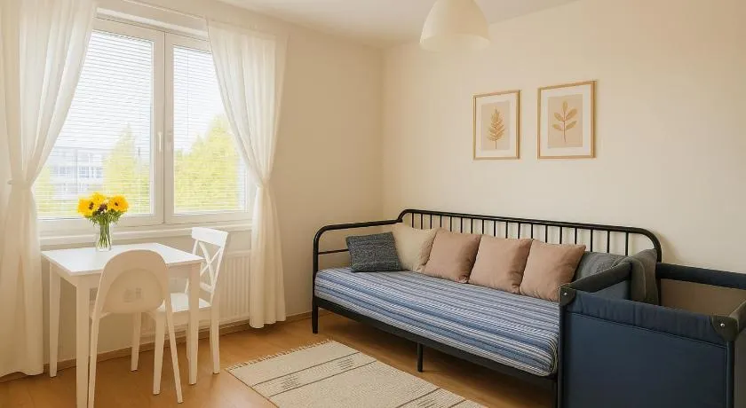 Modern Studio Flat Your Parking Space and Metro Nearby - Image 1