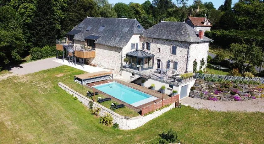 Au Relais de Laborde - Image 1