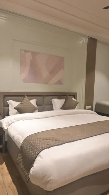Hotel The Grand Mirage - Image 1