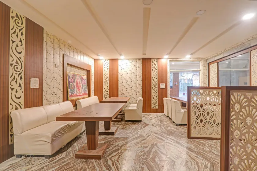 Townhouse M J Palace - Image 1