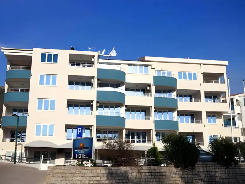 Hotel Bella Vista - Image 1