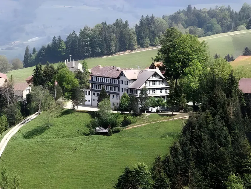 Landgasthof Hotel Menzberg - Image 1