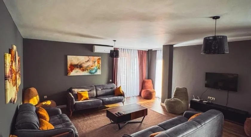 Don_house - Image 1