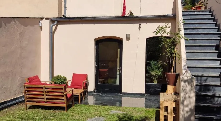 HOSTEL NAMOR - Image 1