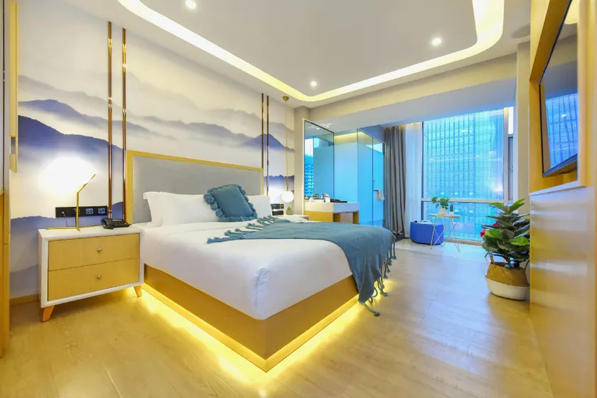 Sunshine Paris Cinema Hotel (Dehui Plaza Branch) - Image 1