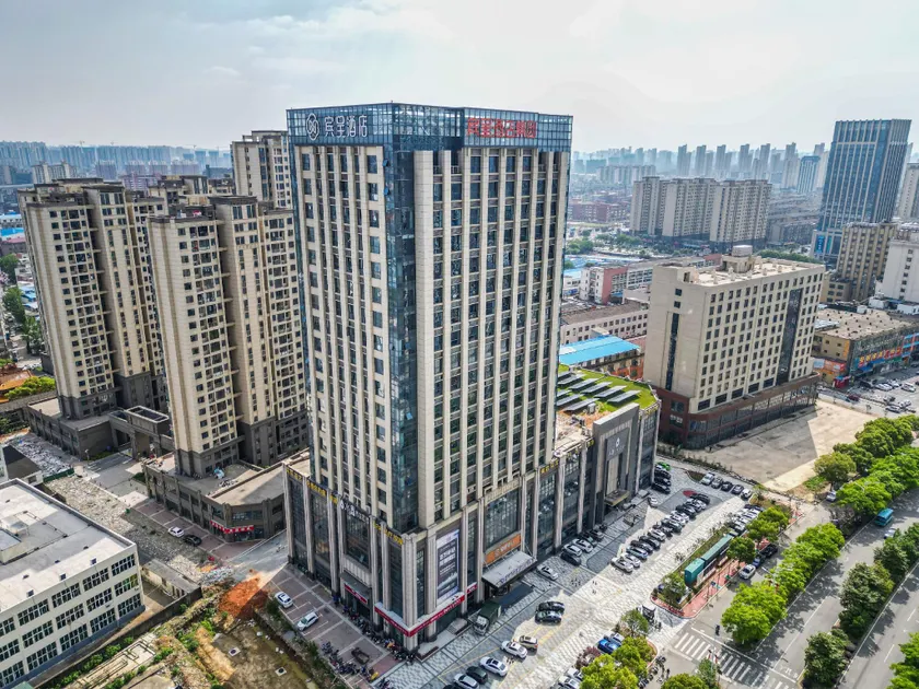 Bincheng International Hotel (Qingshanhu Wanda Plaza Branch) - Image 1