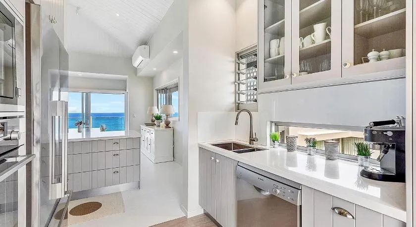 Enterprise St Prestigious Home with Breathtaking Views - Image 1
