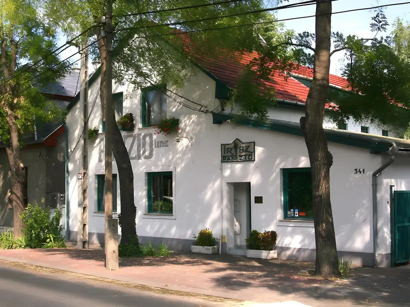 Írisz Panzió - Image 1