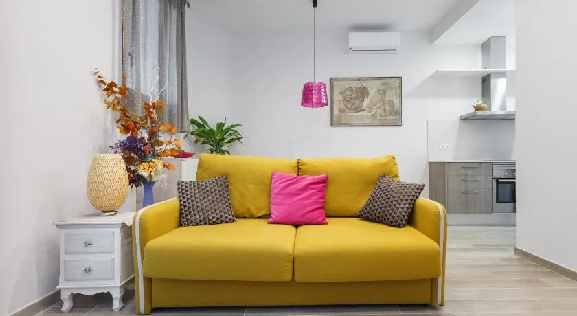 Beautiful Apartment 20 minutes from city center - Image 1