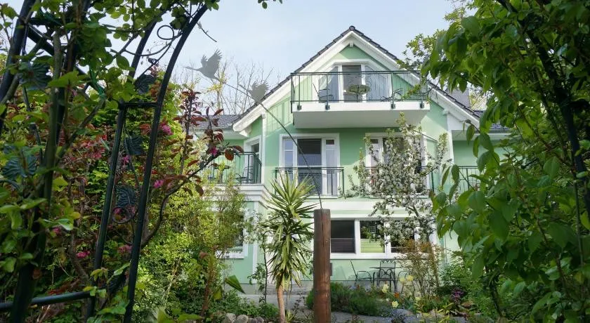 Hotel Garni Inselparadies Zingst - Image 1