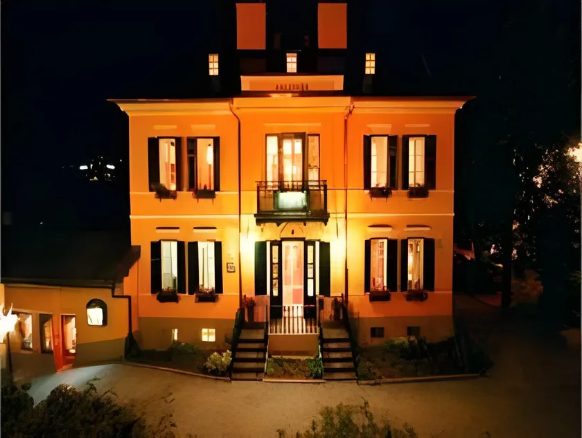 Hotel Villa Solitude - Image 1