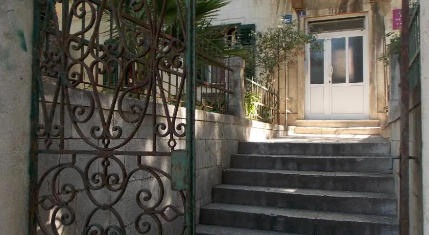 Soukki Town Centre Suites 1 - Image 1