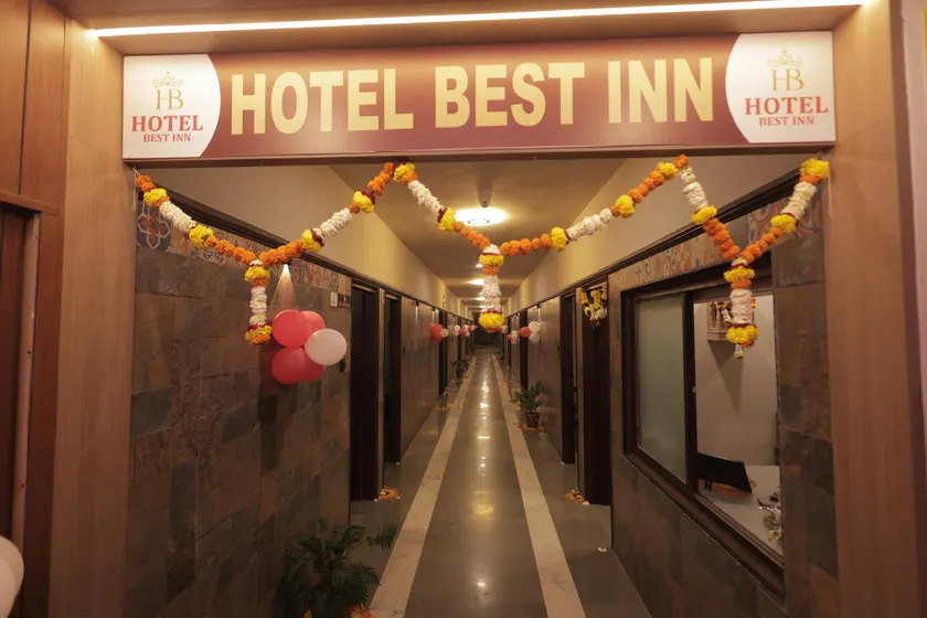 Hotel Best Inn - Image 1