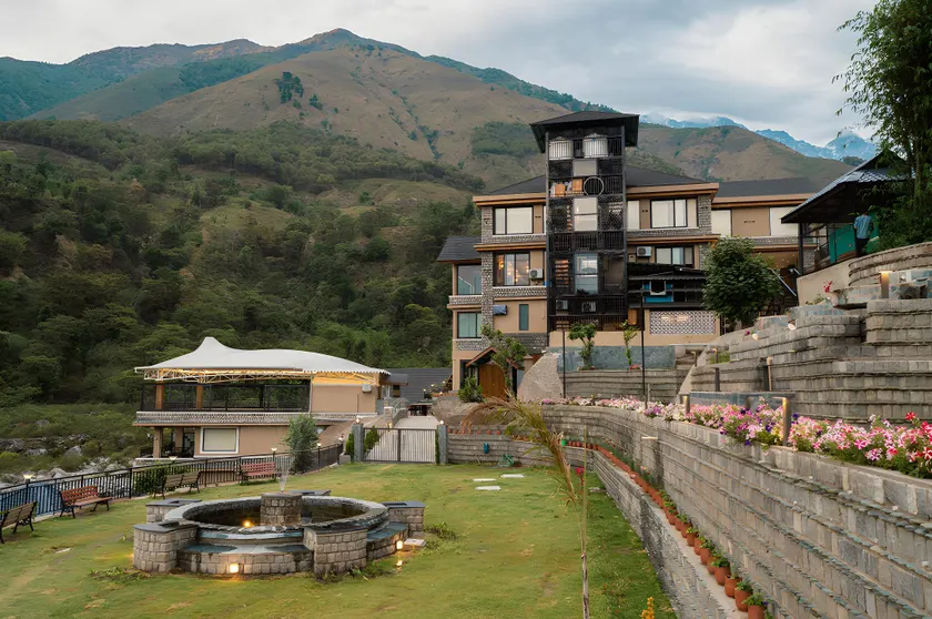 Himani Hill View Retreat - Image 1