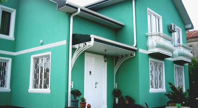 Guest House Green House - Image 1