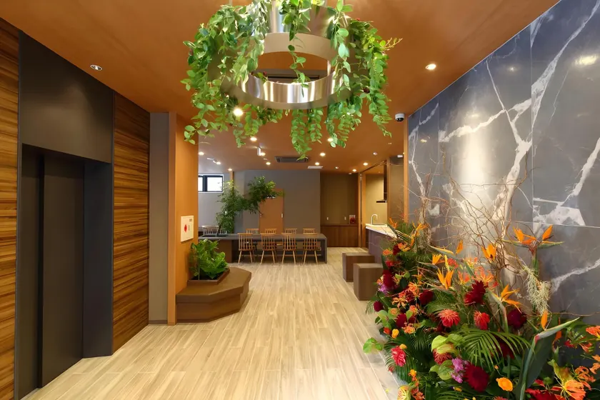 LUXCARE HOTEL - Image 1