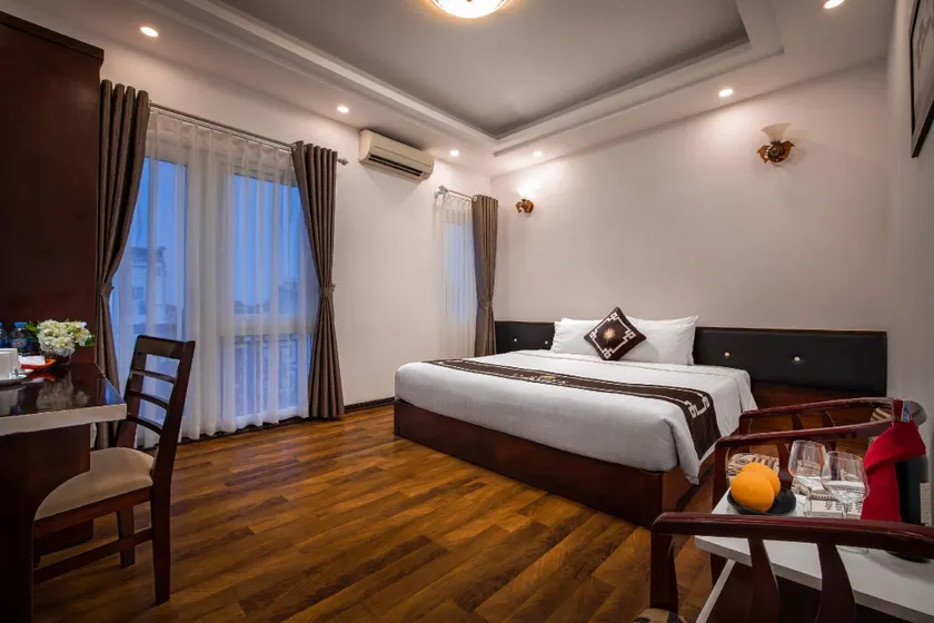 La Suite Hotel - Image 1