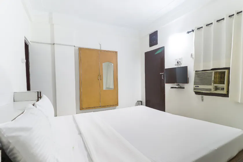 SPOT ON 39952 hotel Silverton - Image 1