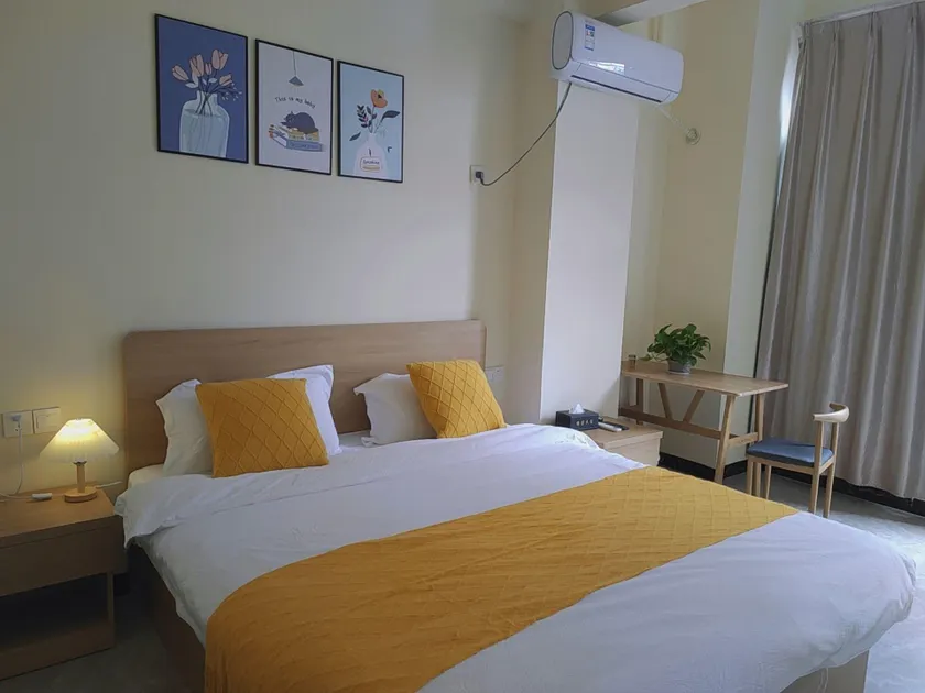 Jinrong Homestay (University Town Branch) - Image 1