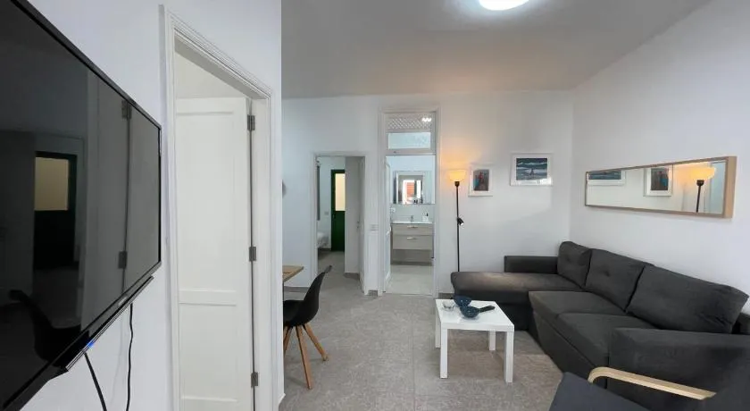 Cangrejo House in Famara, Super Wifi - Image 1