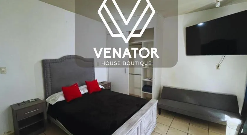 10 VENATOR House Boutique - Image 1