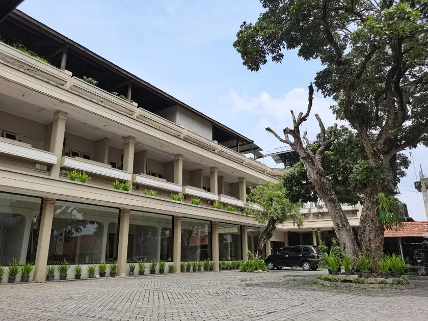 Hotel Catur Putra - Image 1