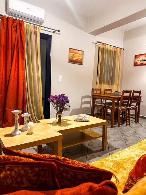 Sunset Apartments - Image 1