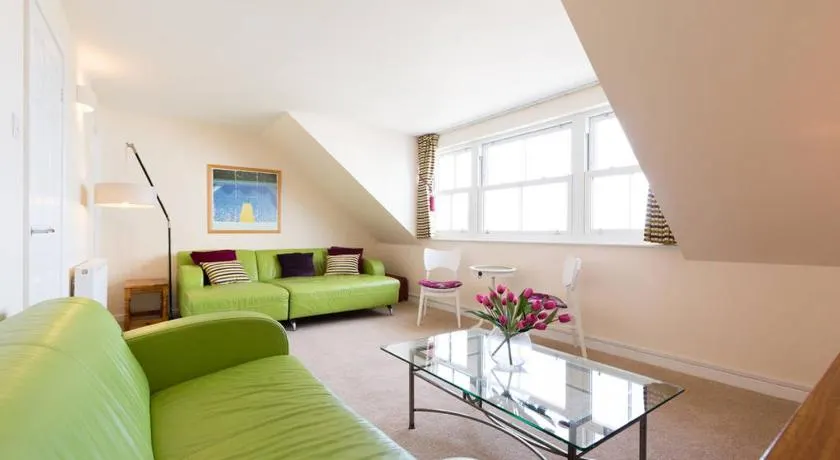 Spetchley House - Image 1