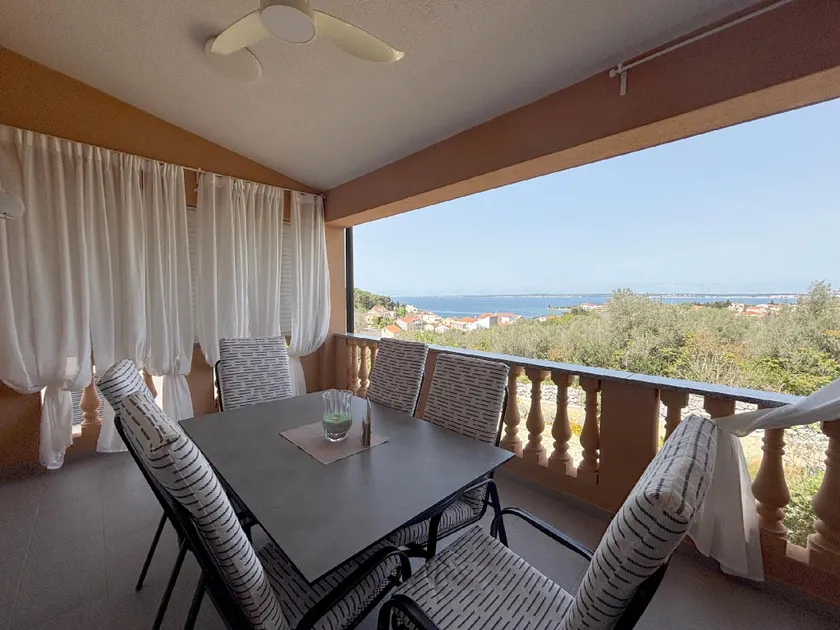 Sea View Apartment Artmare - Image 1