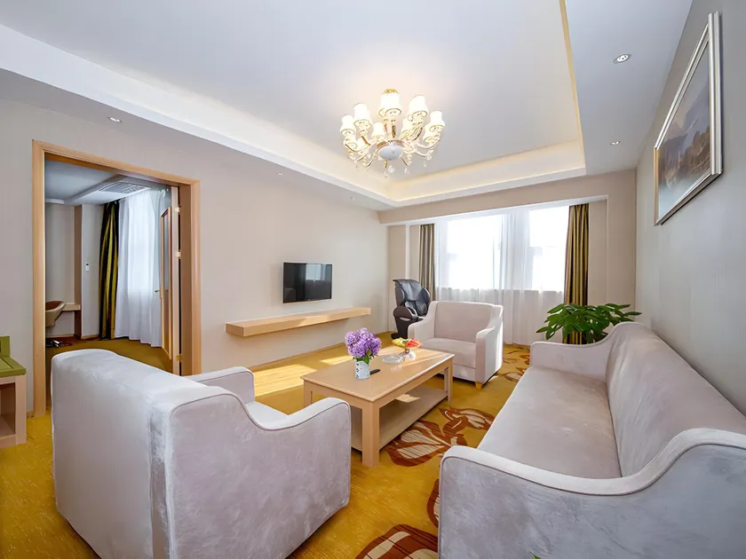 Vienna International Hotel Hubei Zhongxiang Zhongbai Plaza - Image 1