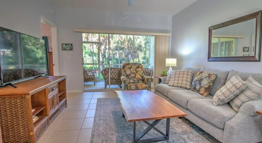 Coral Falls of Lely w Tiki Huts & Heated Pool - Image 1