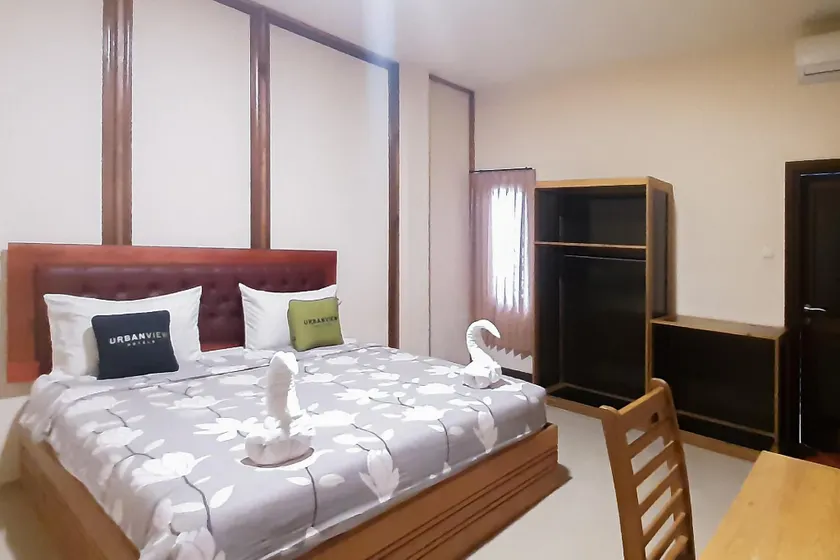 Urbanview Remington Hotel Palembang By RedDoorz - Image 1