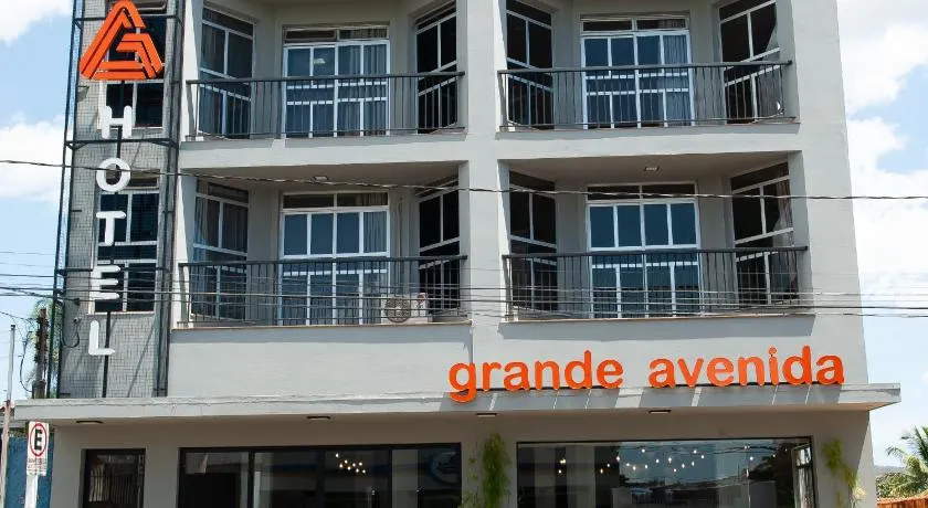 Grande Avenida Hotel - Image 1