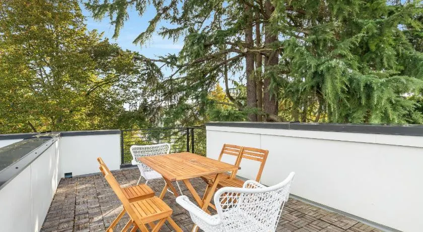 Perch - Roosevelt Retreat - Image 1