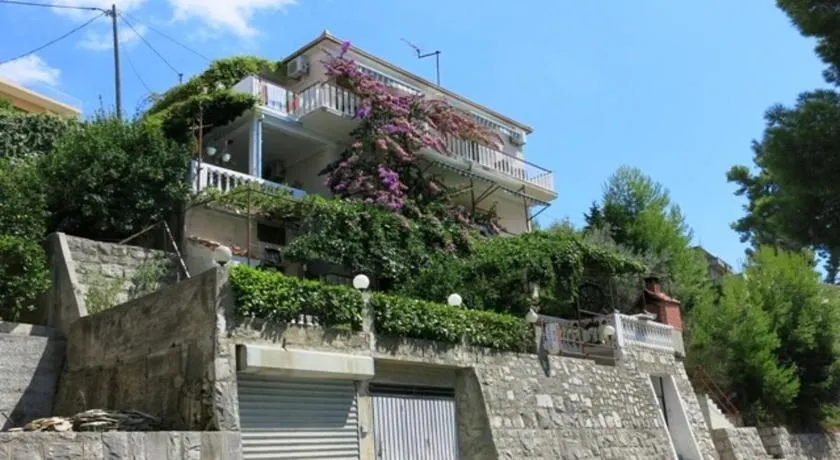 Tolle Ferienwohnung mit Grill und Terrasse | Meerblick - Image 1