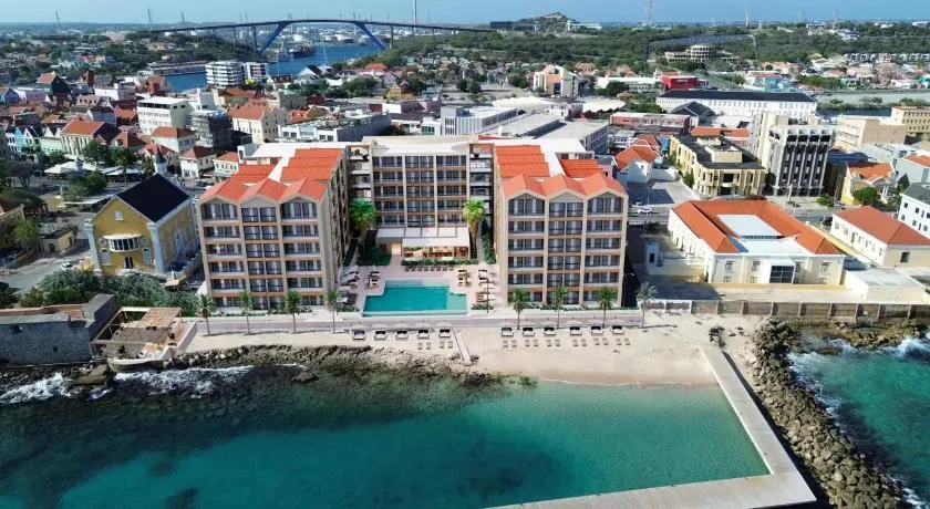 Bocobay Majestic Apartments - Image 1