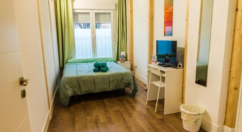Isabel Guest House - Image 1