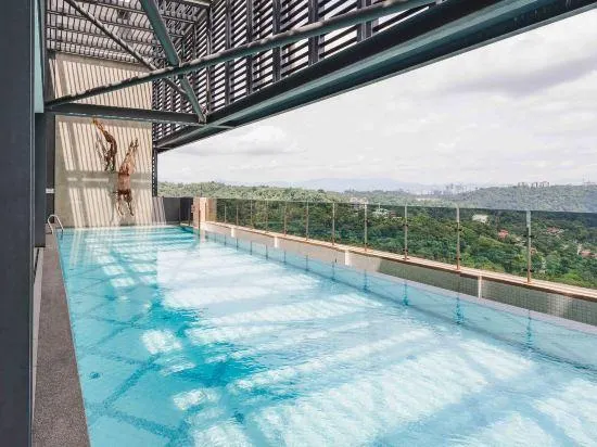 Mossaz and paxtonz Luxe Suites - PJ - Damansara by The Stay Hub - Image 1
