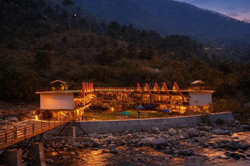 The Breeze Riverside Resort - Image 1