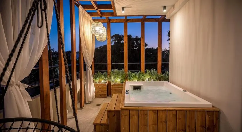Senaon Urban Living Euphoria with Jacuzzi - Image 1