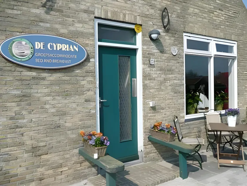 De Cyprian Bed & Breakfast - Image 1
