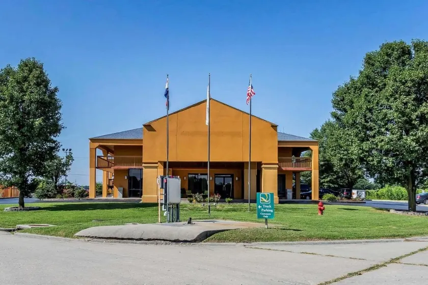 The Riverstone Hotel - Image 1