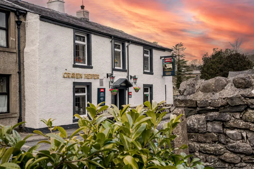 Craven Heifer, Stainforth - Image 1