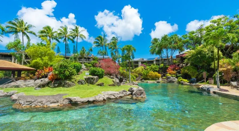 Hanalei Bay Beach Retreat with Waterfall Views - Image 1