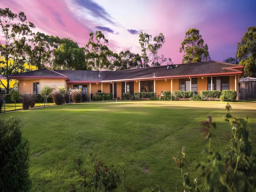 Burncroft Guesthouse - Image 1
