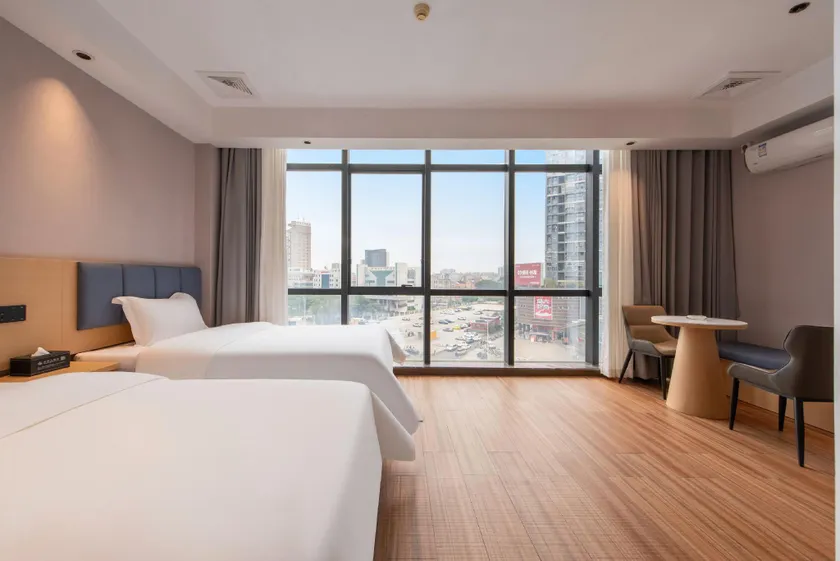 Zsmart Smart Hotel (Foshan Nanzhuang Metro Station Branch) - Image 1
