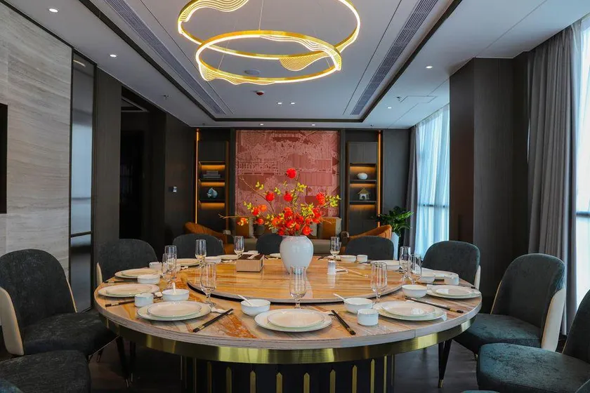 Qingyang Hongrui Yaju Hotel - Image 1