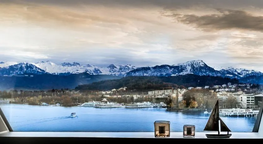Lucerne Lake View Apartments - Image 1
