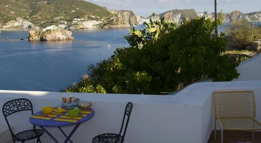 B&B La Terrazza Sul Porto - Image 1